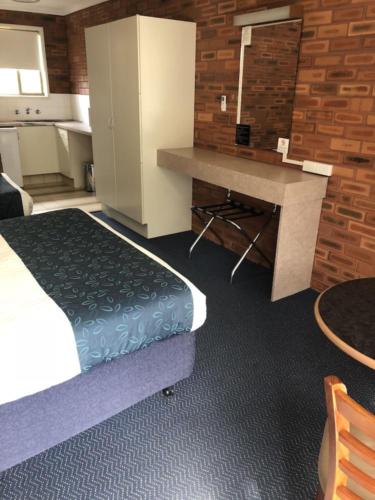 Pelican Motor Inn Меримбула Экстерьер фото